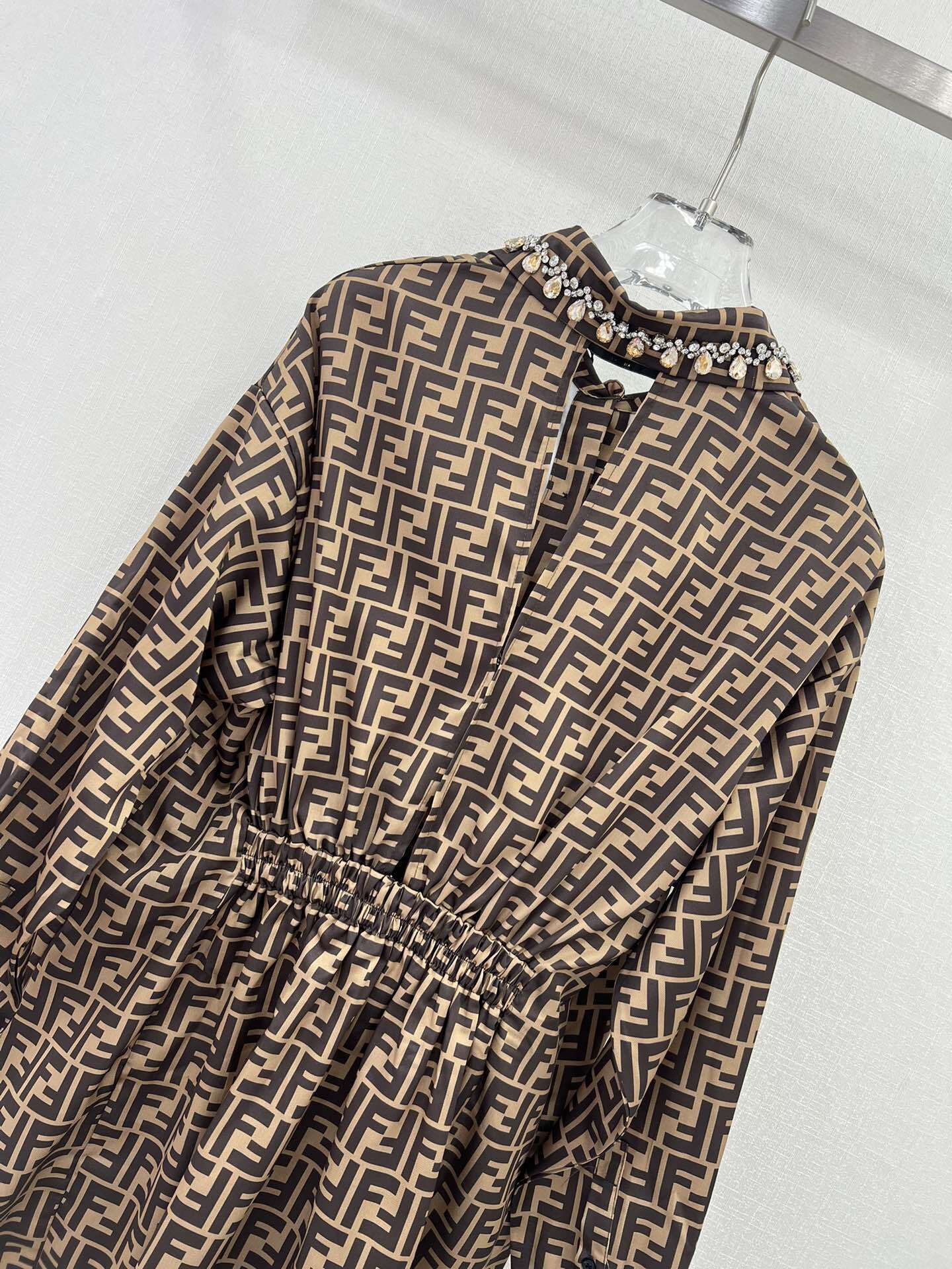 Silk shirt dress - Ultra-Collectible