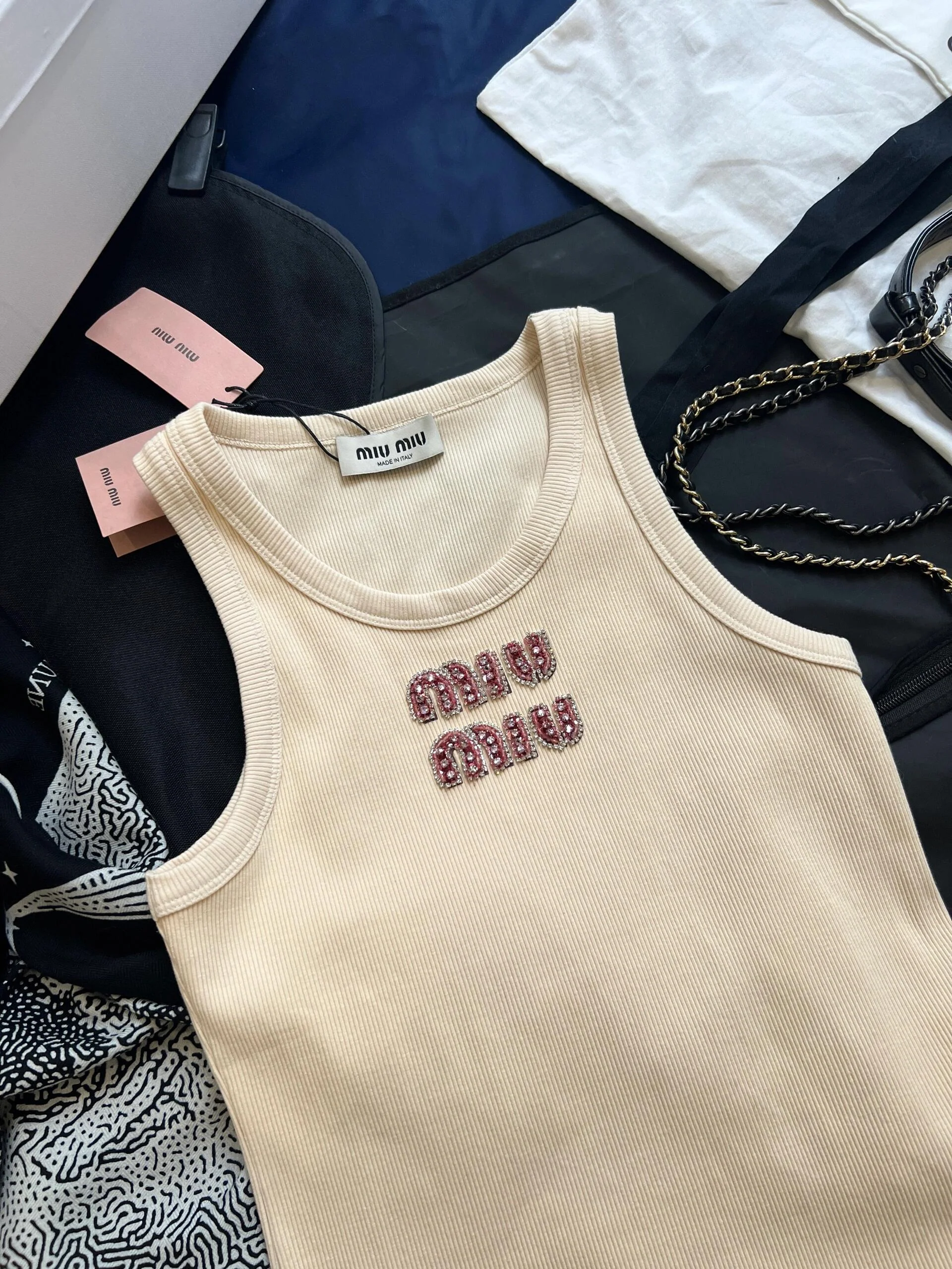 New crystal logo vest - Ultra-Collectible