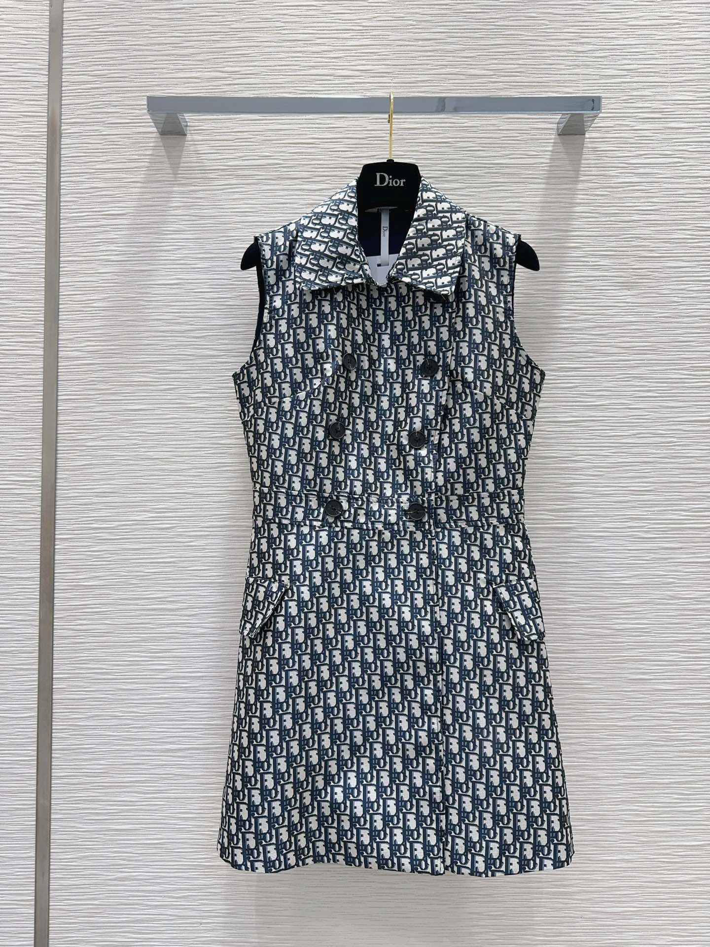 Printed vest dress - Ultra-Collectible