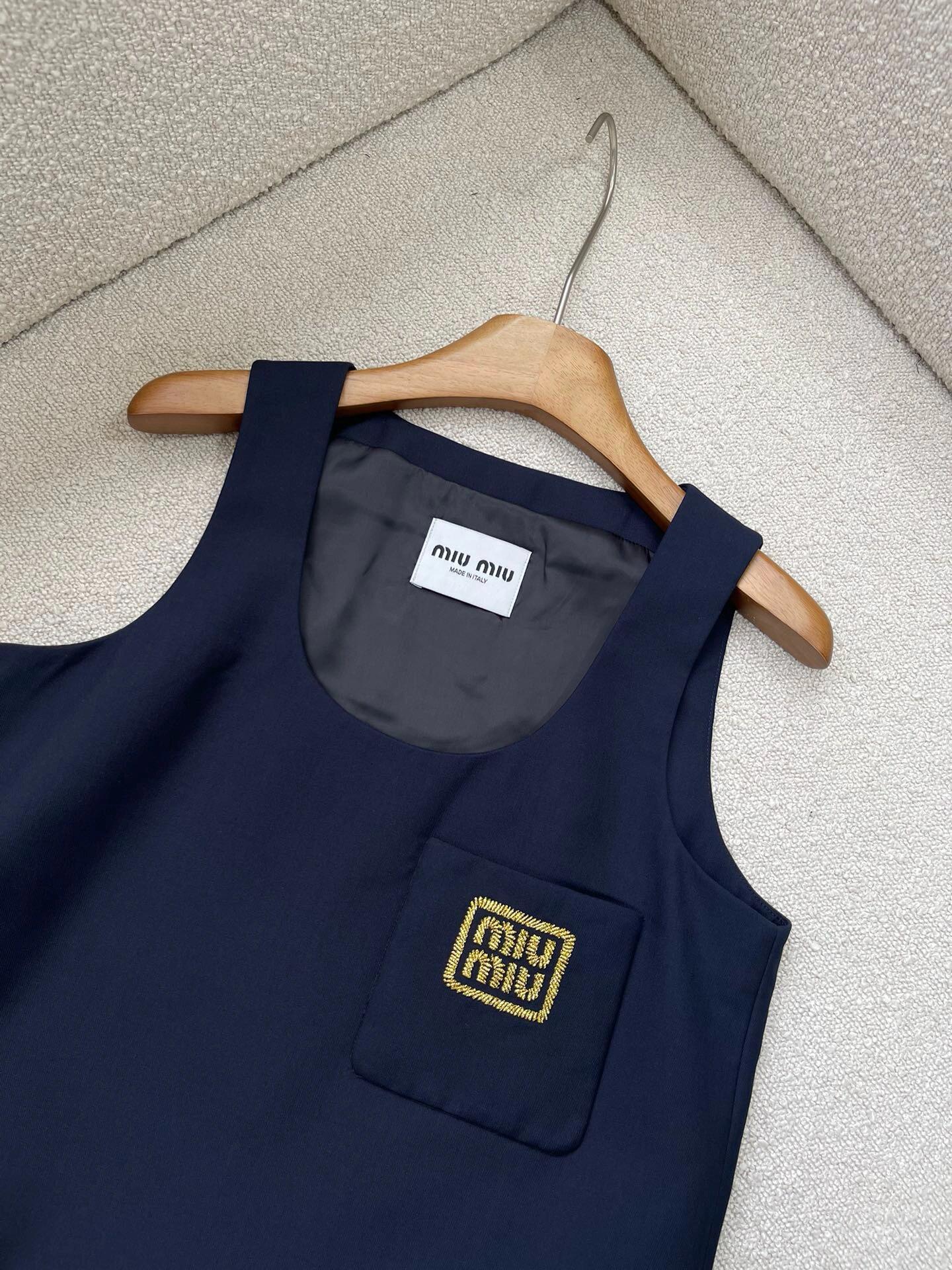 Preppy Dress - Ultra-Collectible