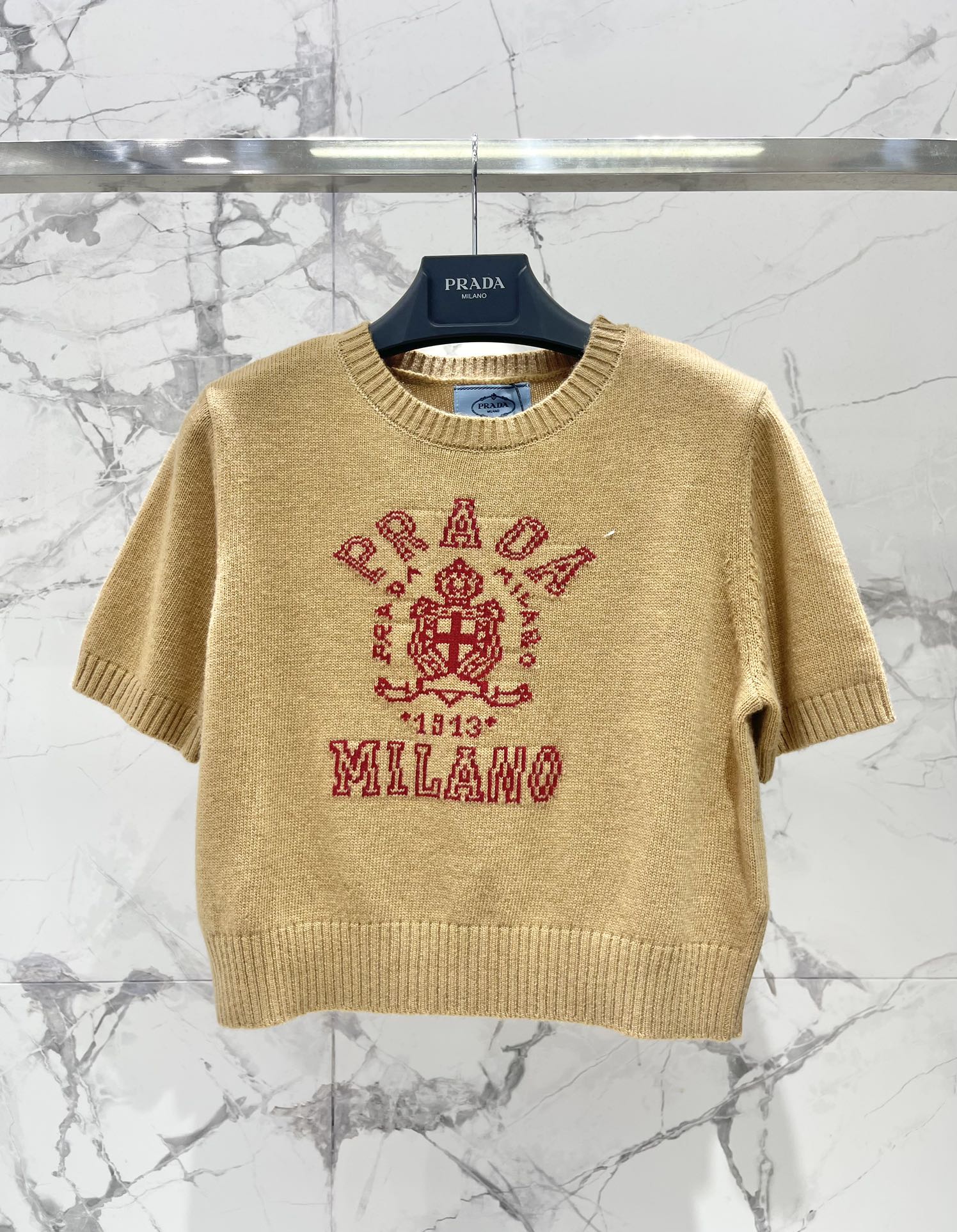 Knitted crew neck with jacquard lettering - Ultra-Collectible