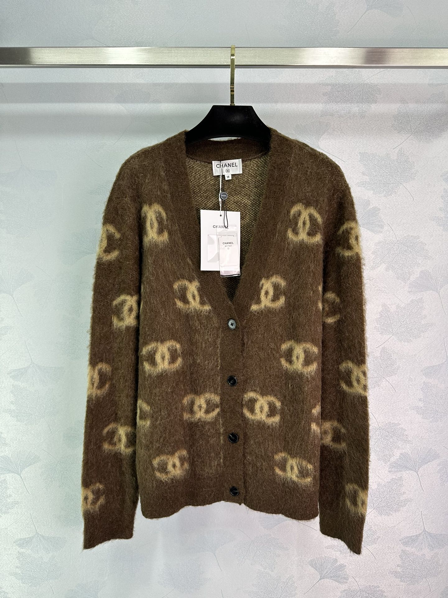 Mohair V-neck cardigan sweater - Ultra-Collectible