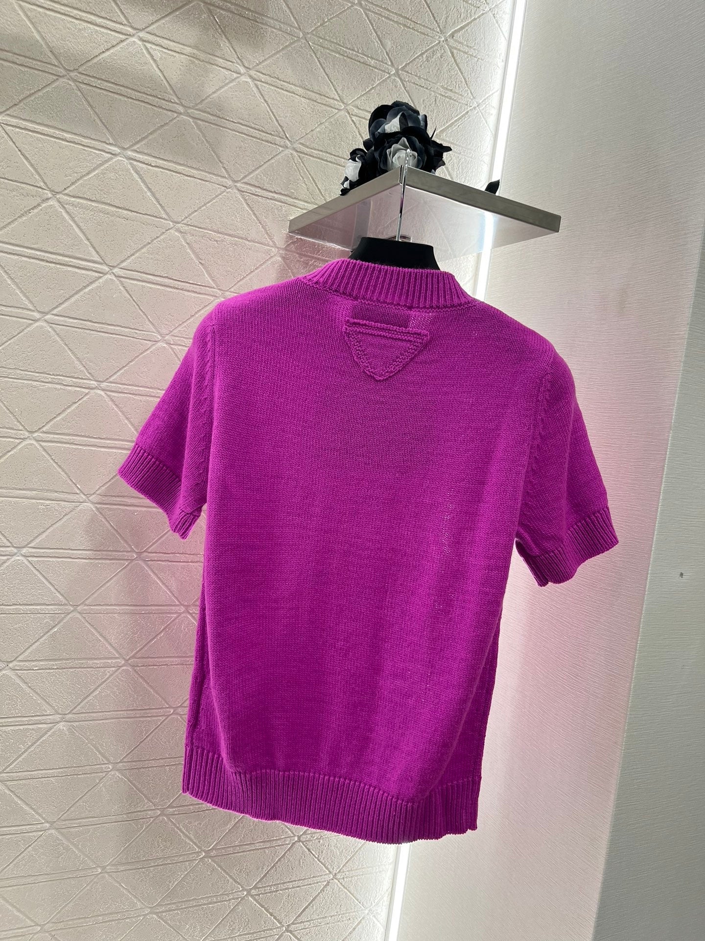 Solid color knitted crew neck short sleeves - Ultra-Collectible