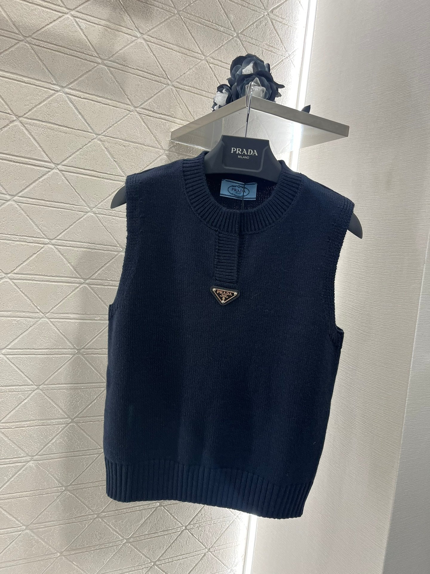 crew neck knitted vest - Ultra-Collectible