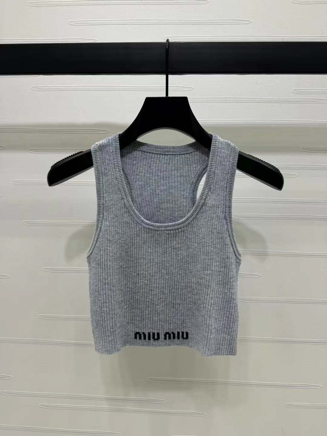 short knitted vest - Ultra-Collectible