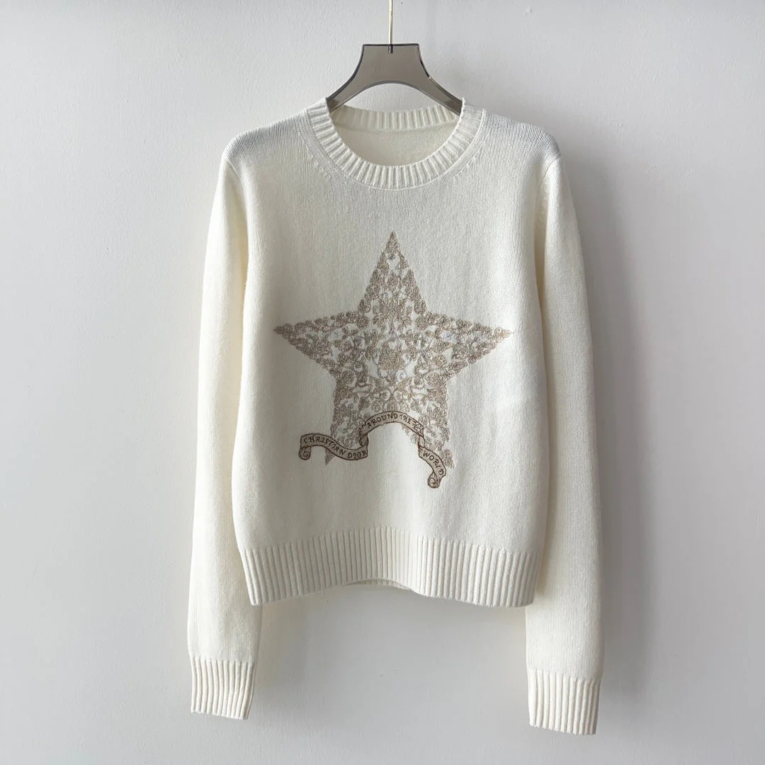 Cashmere sweater with lucky star embroidery - Ultra-Collectible