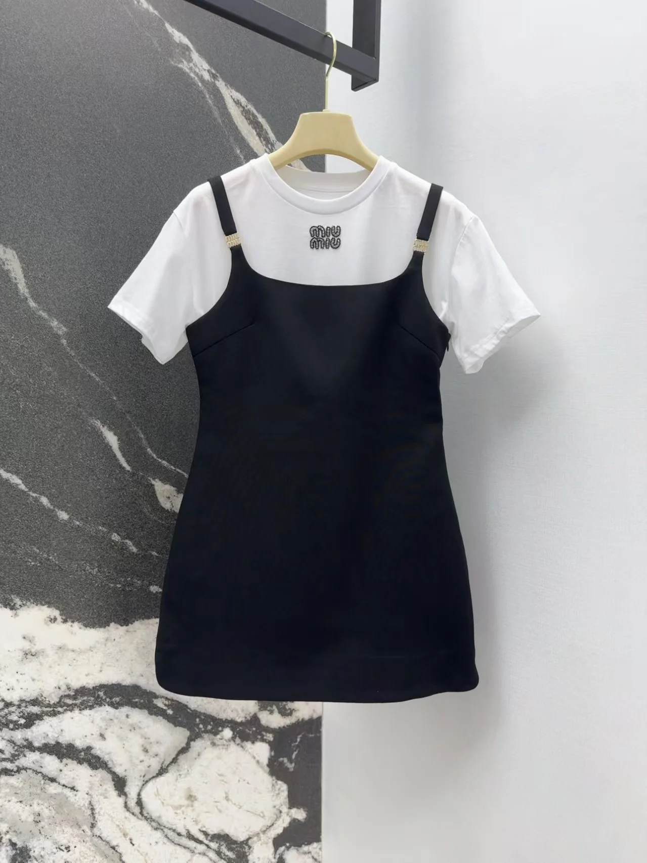 Spring and summer new arrival letter metal decorative sling - Ultra-Collectible