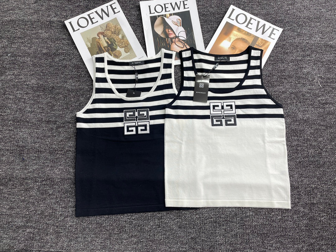 Embroidered crew neck striped knitted vest - Ultra-Collectible