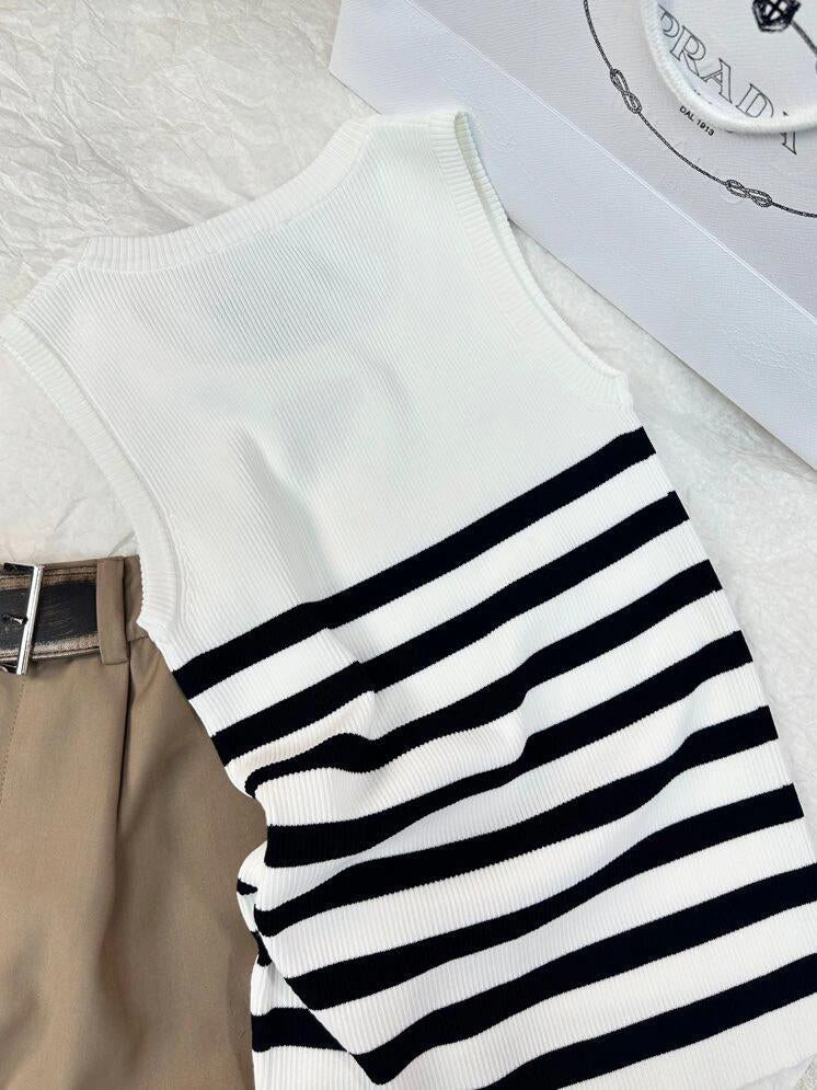 Letter stripe knitted vest - Ultra-Collectible