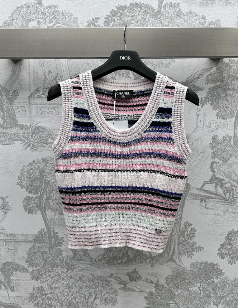 Striped mismatched color knitted vest - Ultra-Collectible