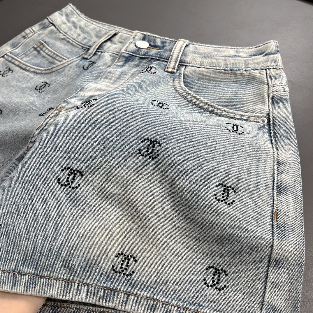 Rhinestone Embroidered Denim Shorts - Ultra-Collectible