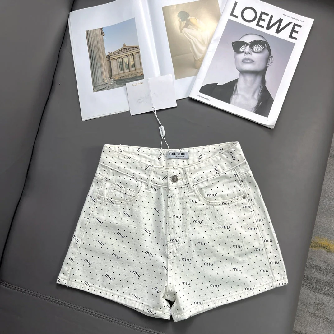 Polka dot logo lettering jeans - Ultra-Collectible