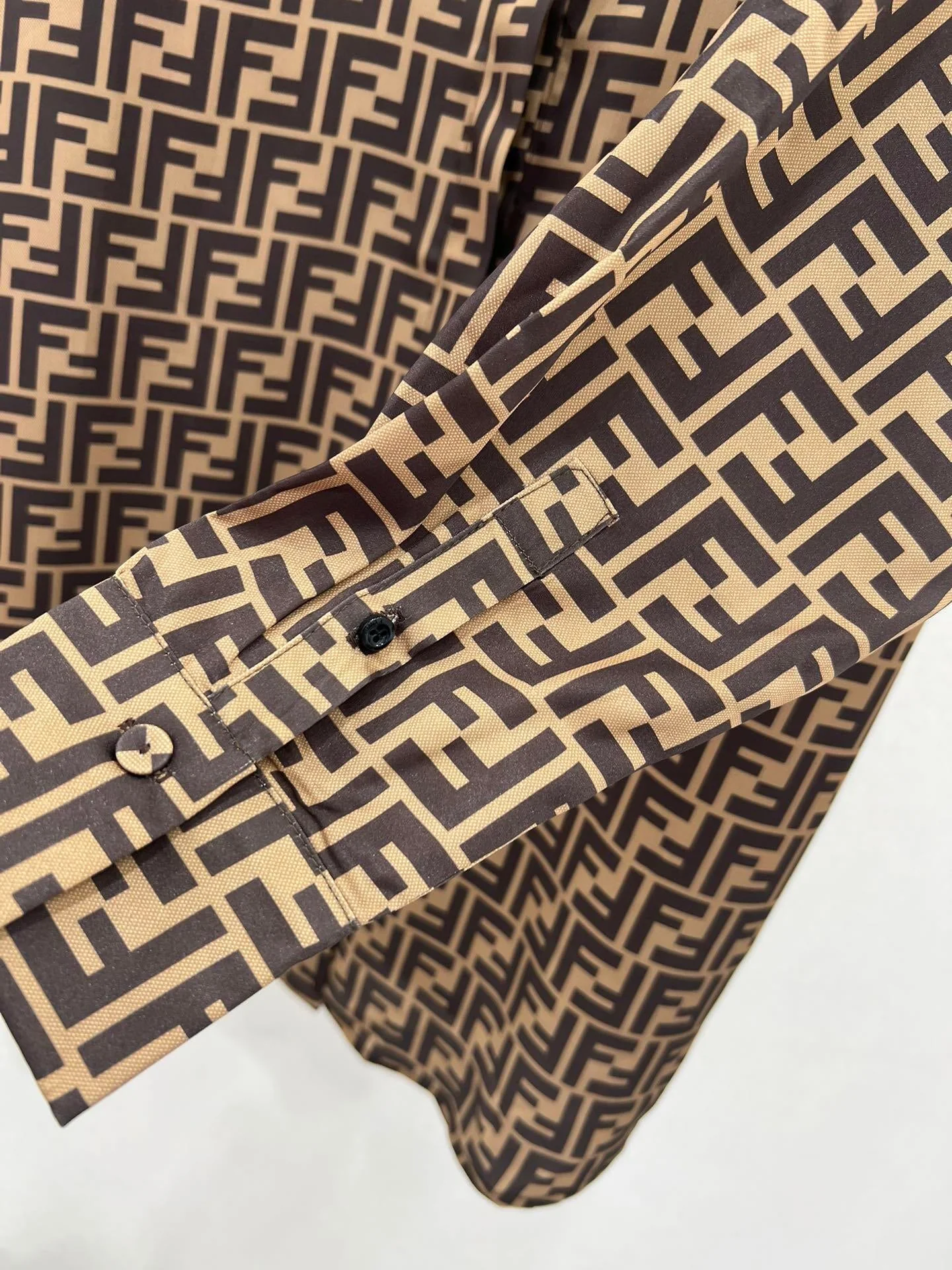 Silk shirt dress - Ultra-Collectible