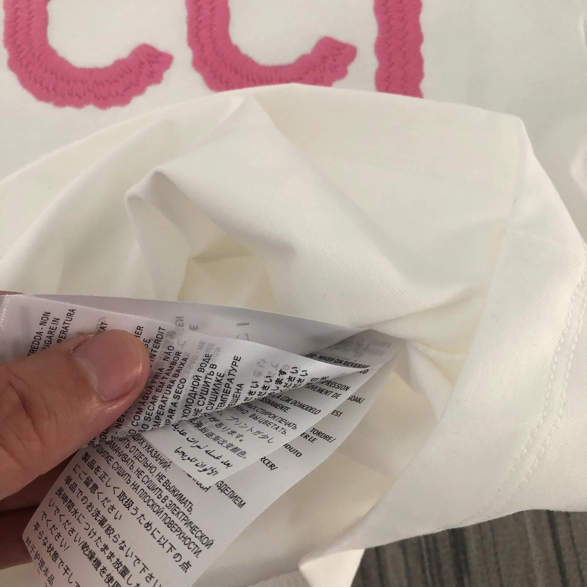 Dopamine color letter embroidered short-sleeved T-shirt - Ultra-Collectible