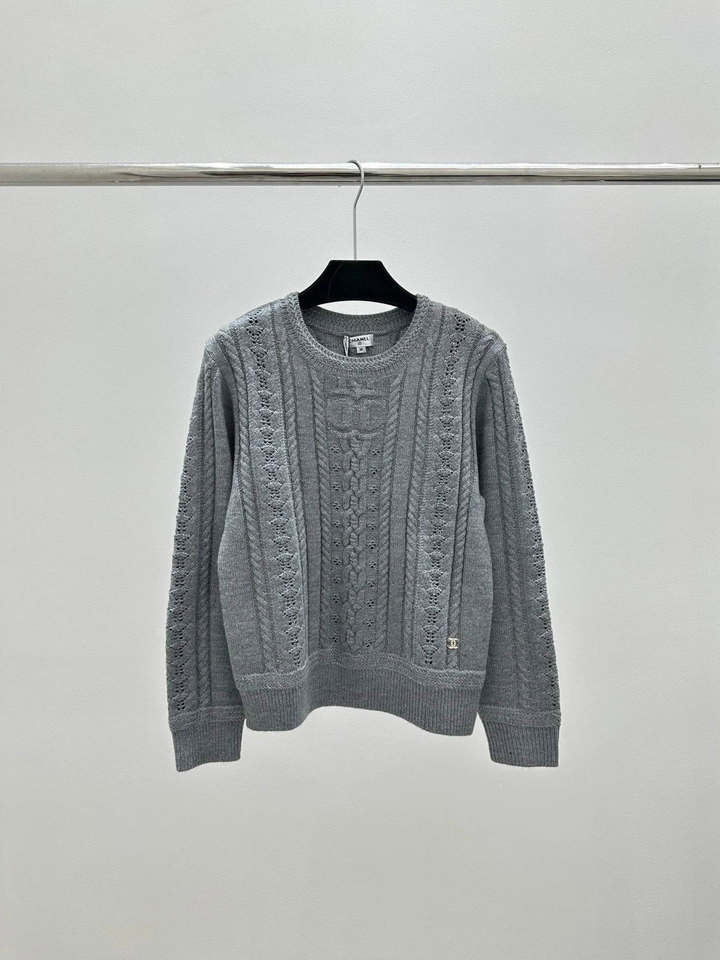 Knitted crew neck pullover - Ultra-Collectible