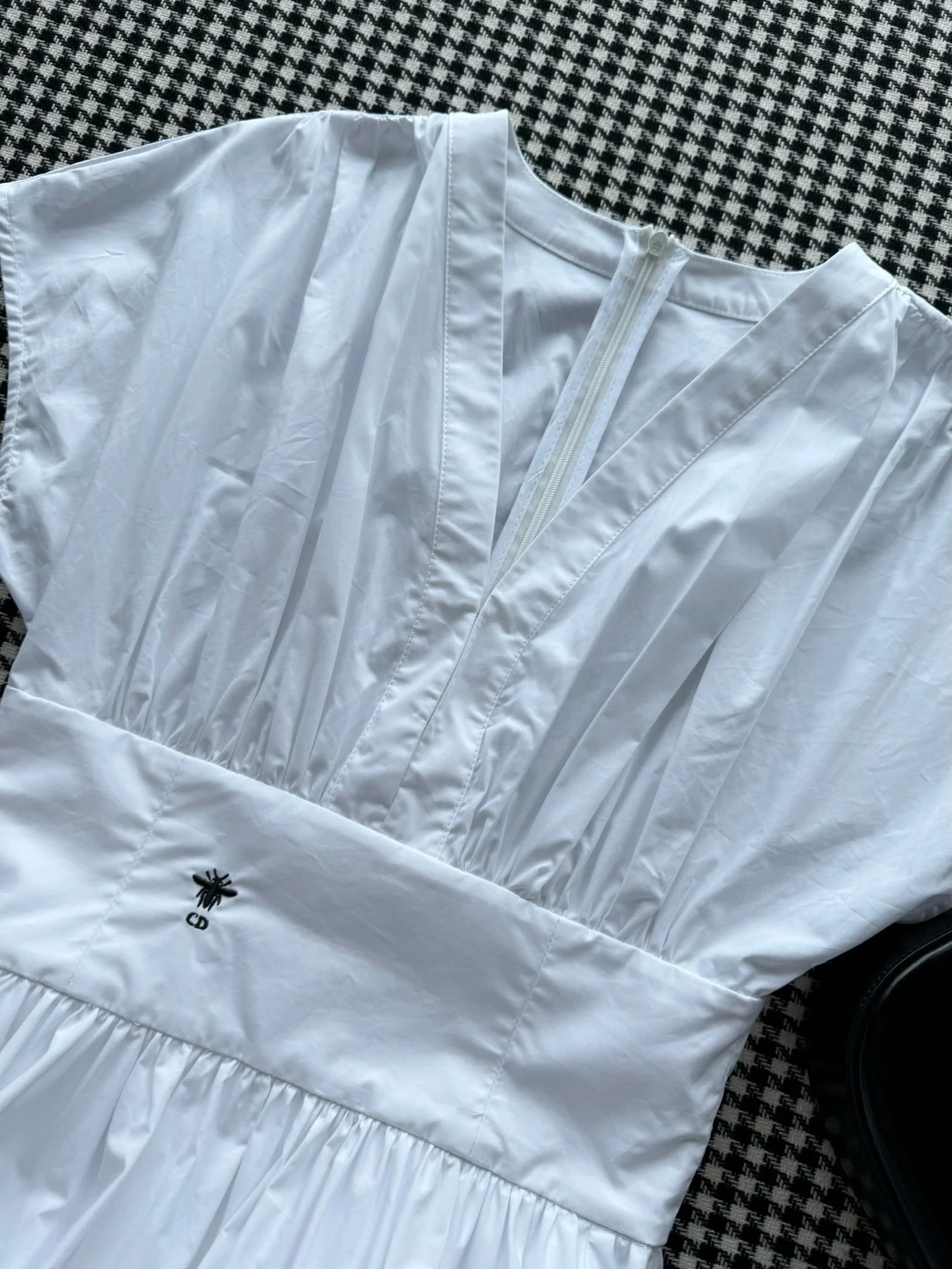 White waisted skirt dress - Ultra-Collectible