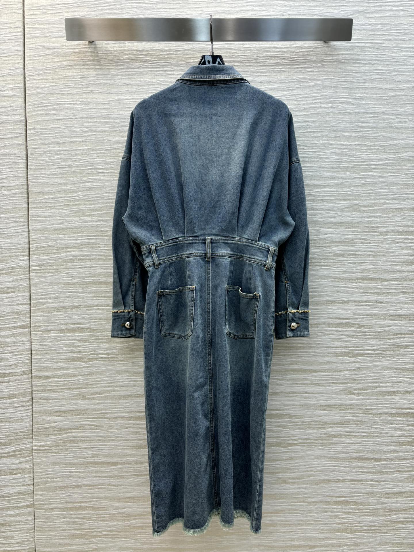Lapel denim dress - Ultra-Collectible