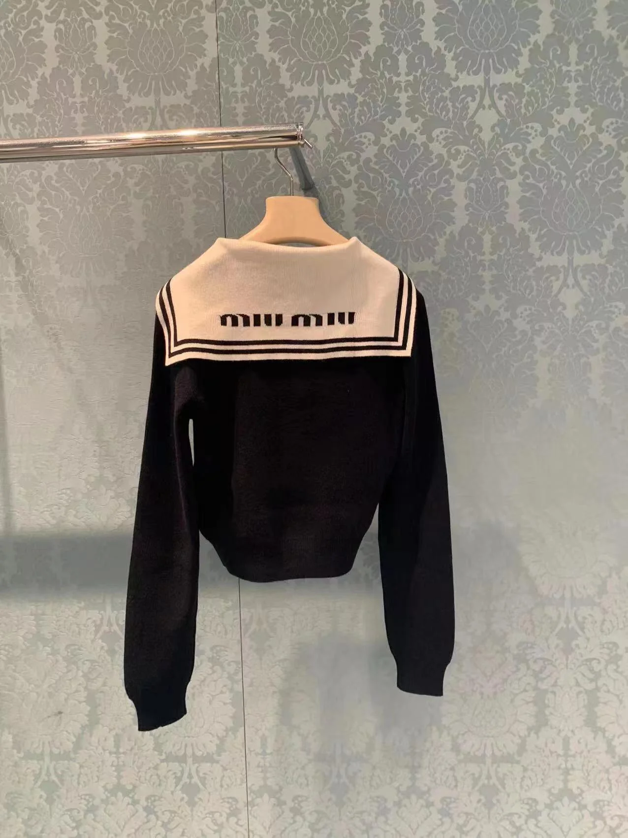 M color-block striped single-breasted casual cashmere sweater - Ultra-Collectible