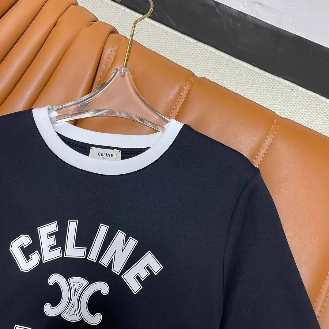 Classic Print Short Sleeve T-Shirt - Ultra-Collectible