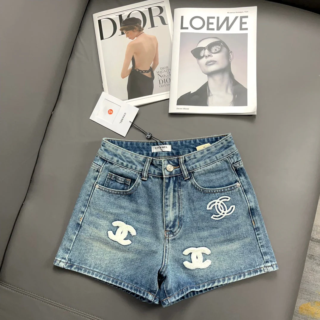 Towel embroidered denim shorts - Ultra-Collectible