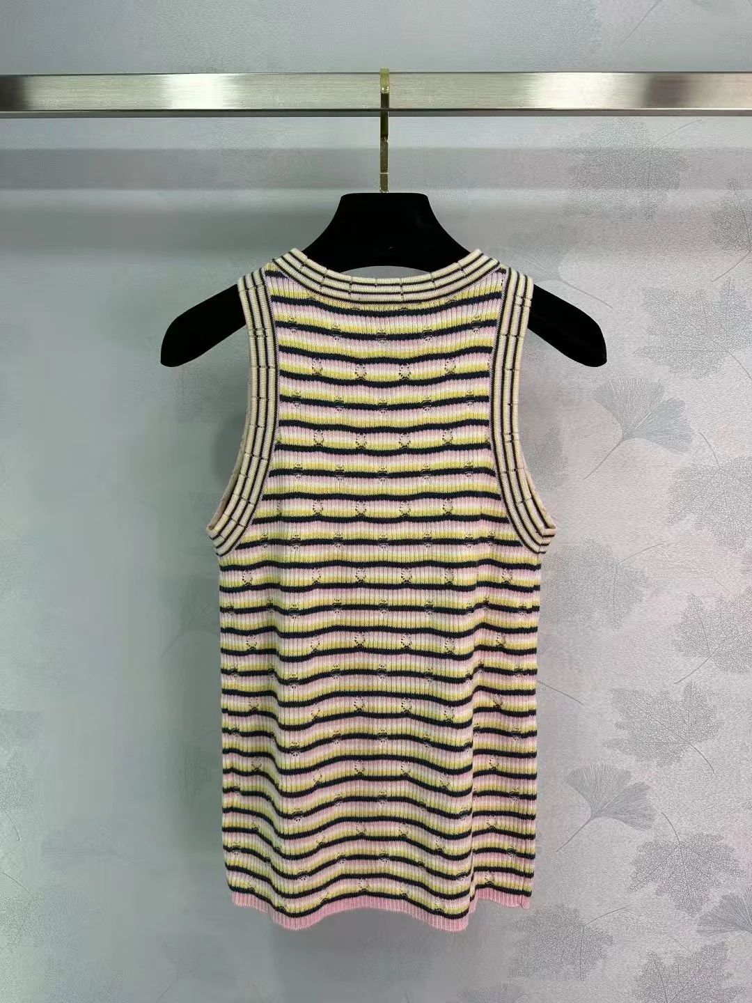 2025 early spring new striped knitted vest - Ultra-Collectible