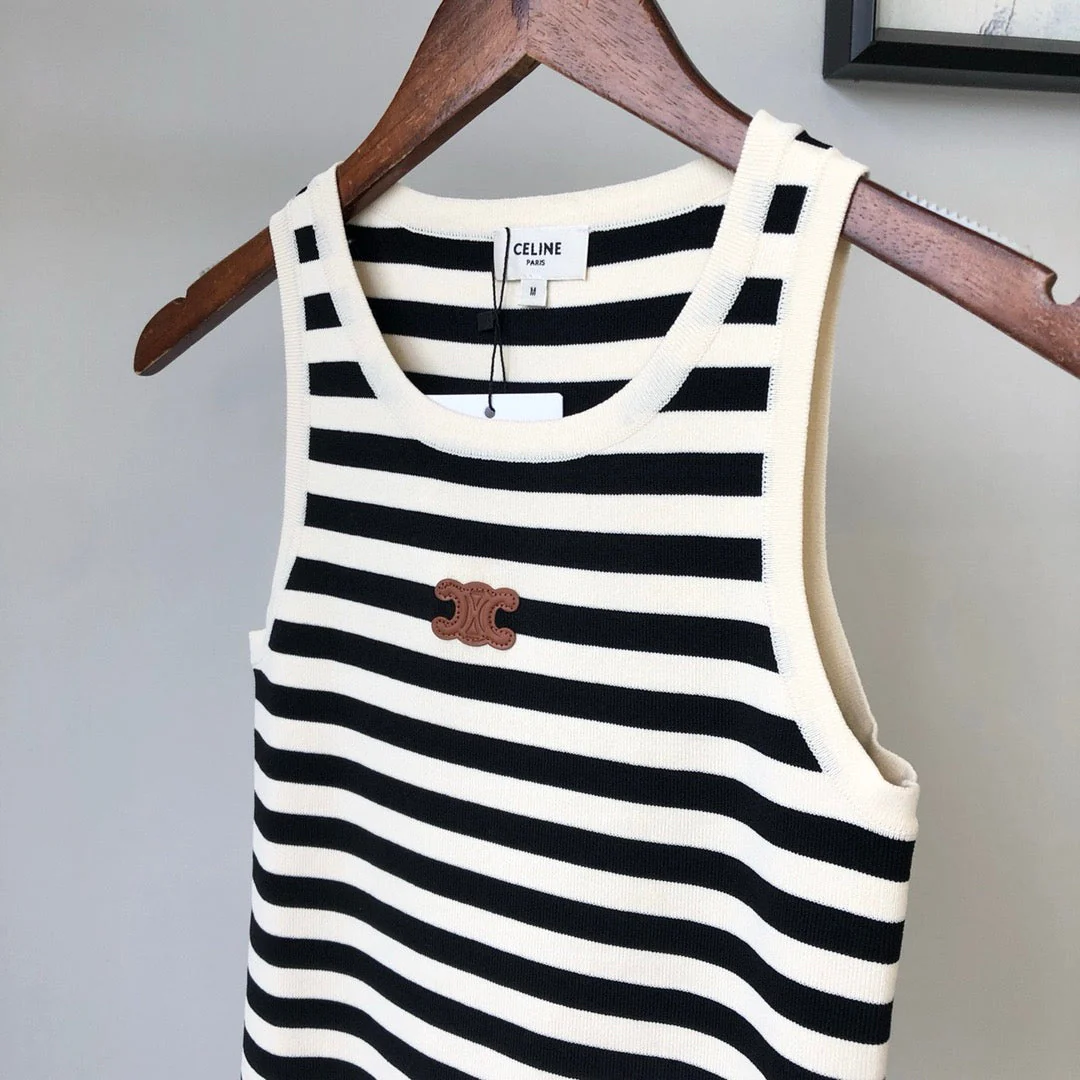 Black and white striped vest - Ultra-Collectible