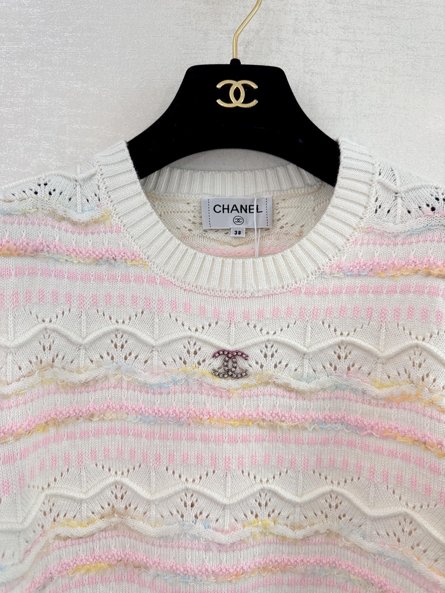 pink wavy jumper - Ultra-Collectible