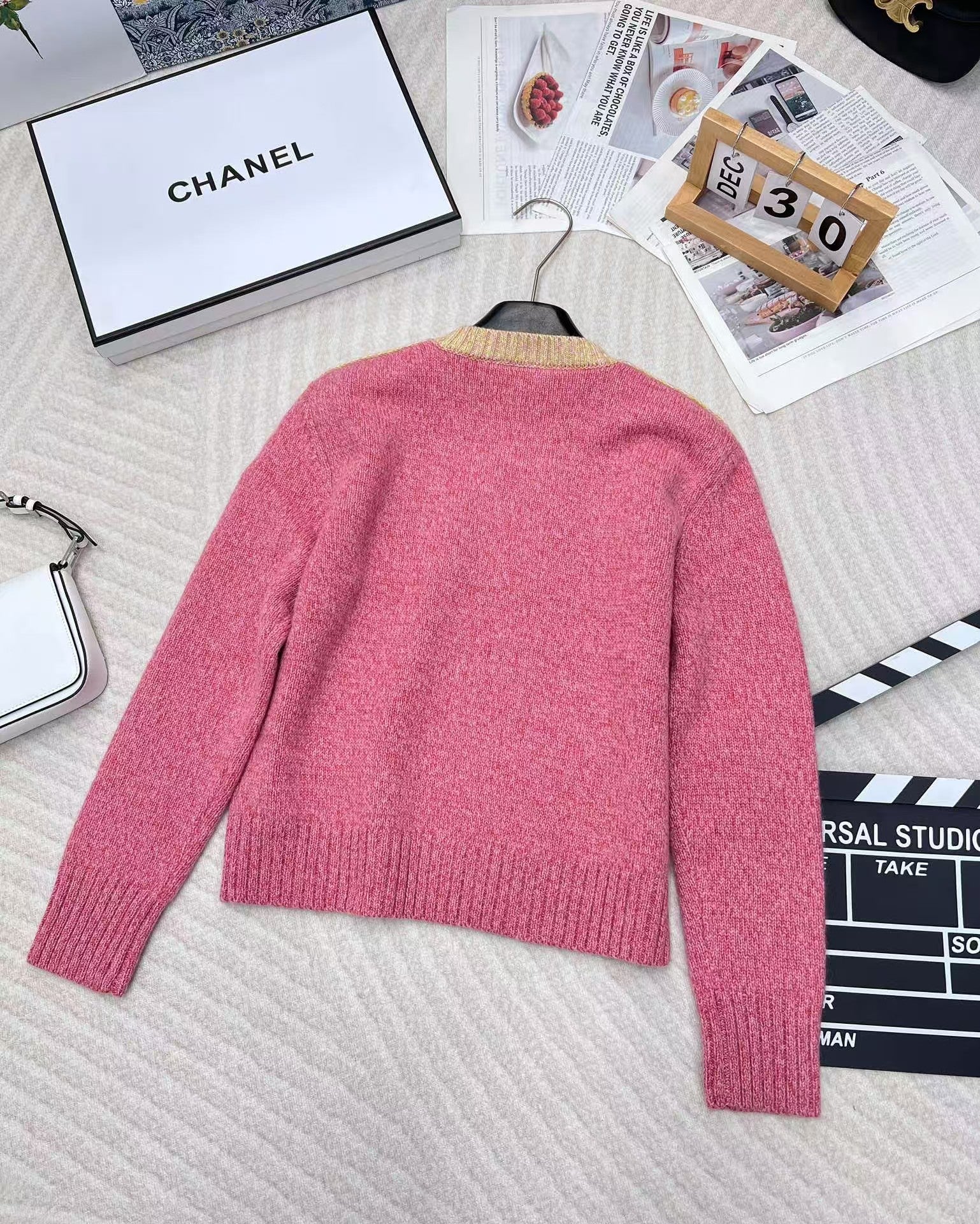 Pink jacquard knit long sleeves with dropped shoulders and button detail - Ultra-Collectible