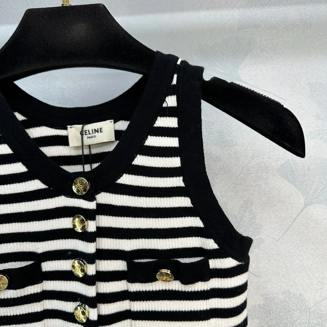 Button Striped Knit Vest - Ultra-Collectible