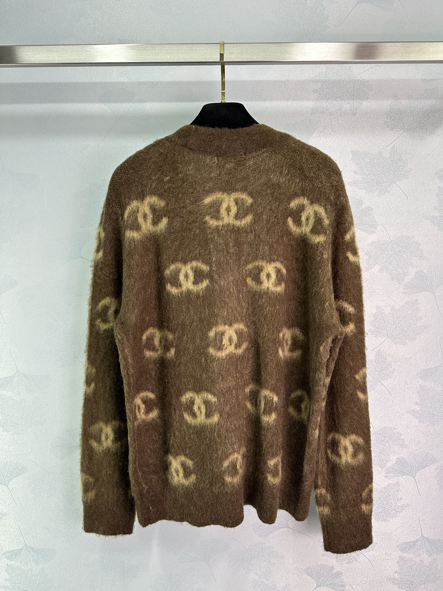 Mohair V-neck cardigan sweater - Ultra-Collectible