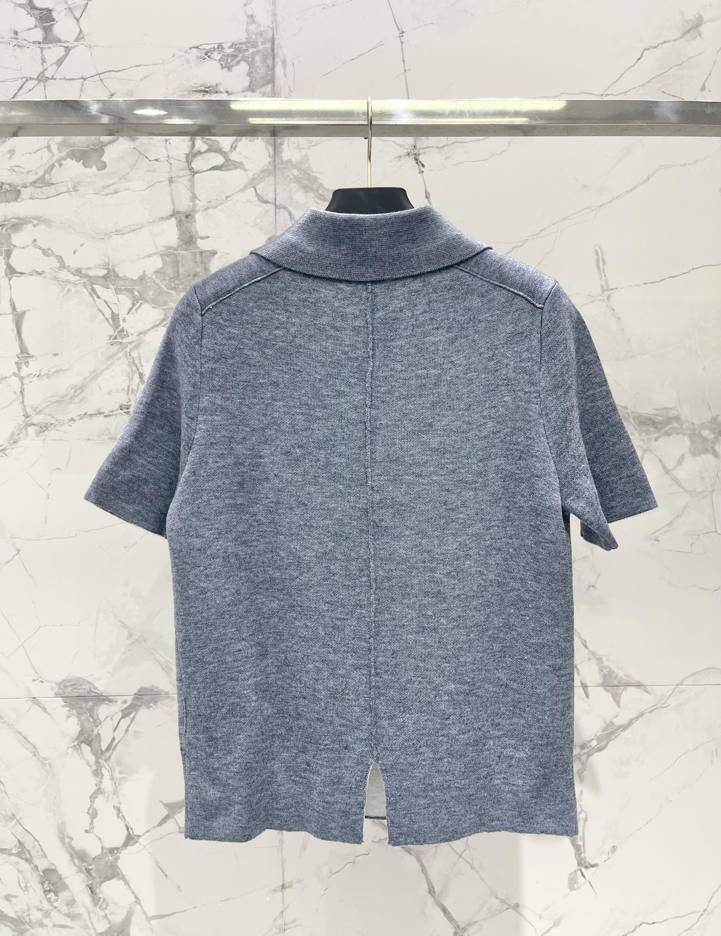 Polo collar short sleeve pullover - Ultra-Collectible