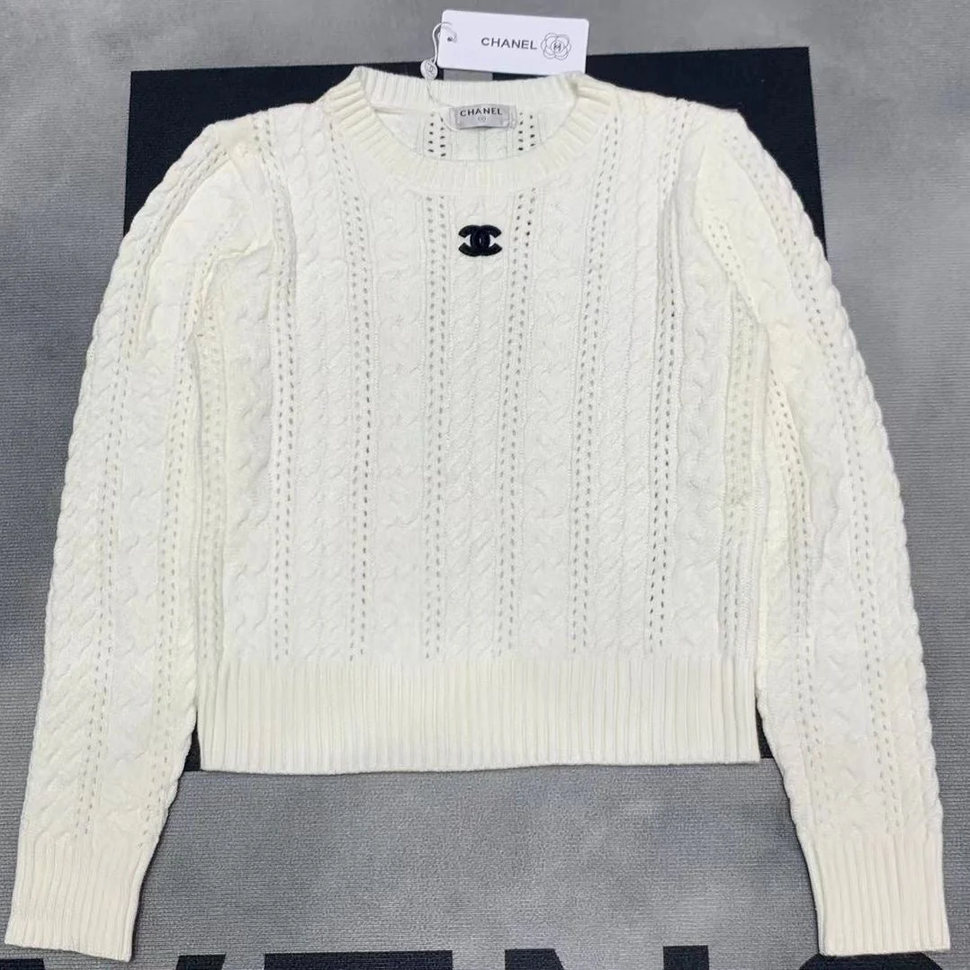 Diamond hollow round neck puff sleeve knitted top - Ultra-Collectible