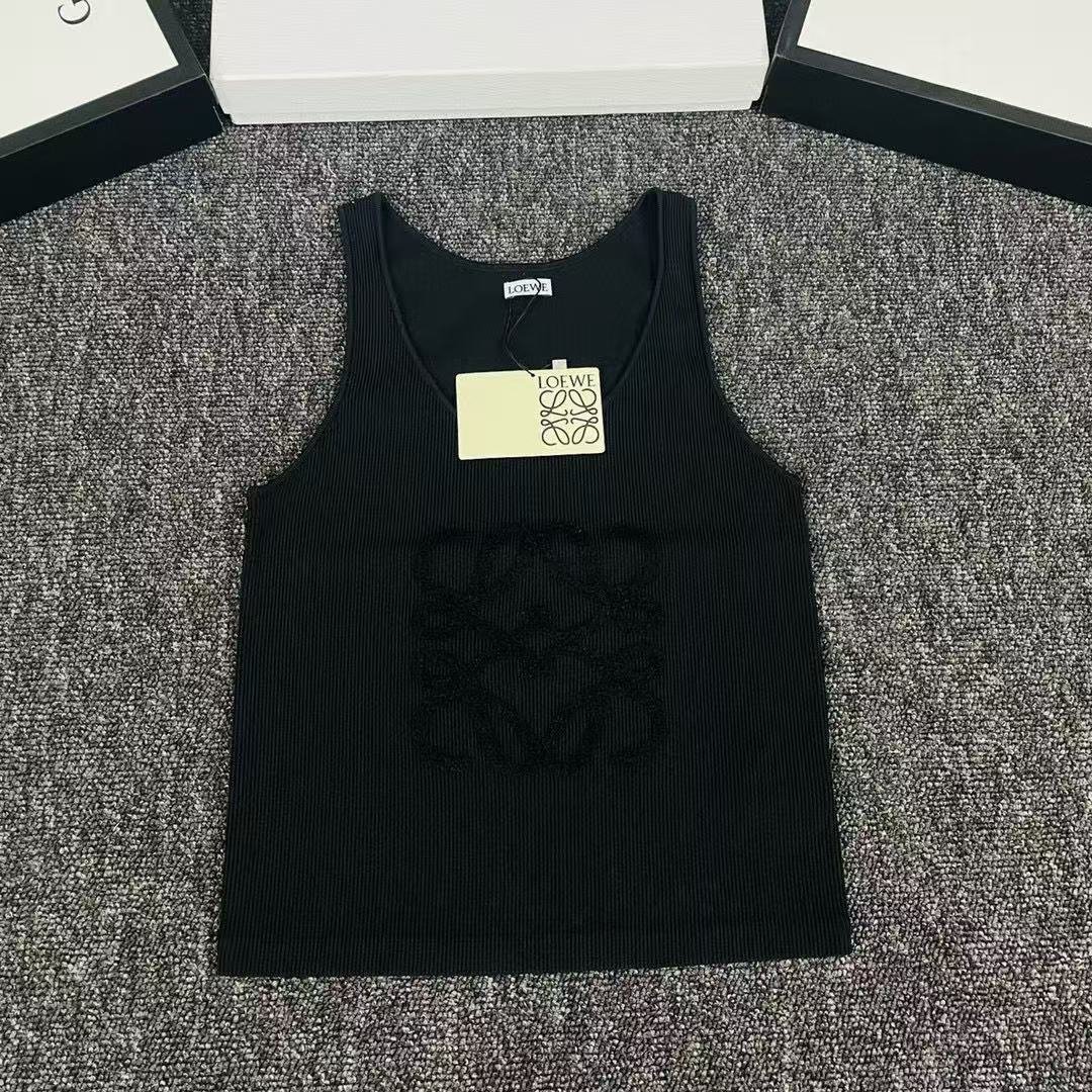 Knitted logo vest - Ultra-Collectible