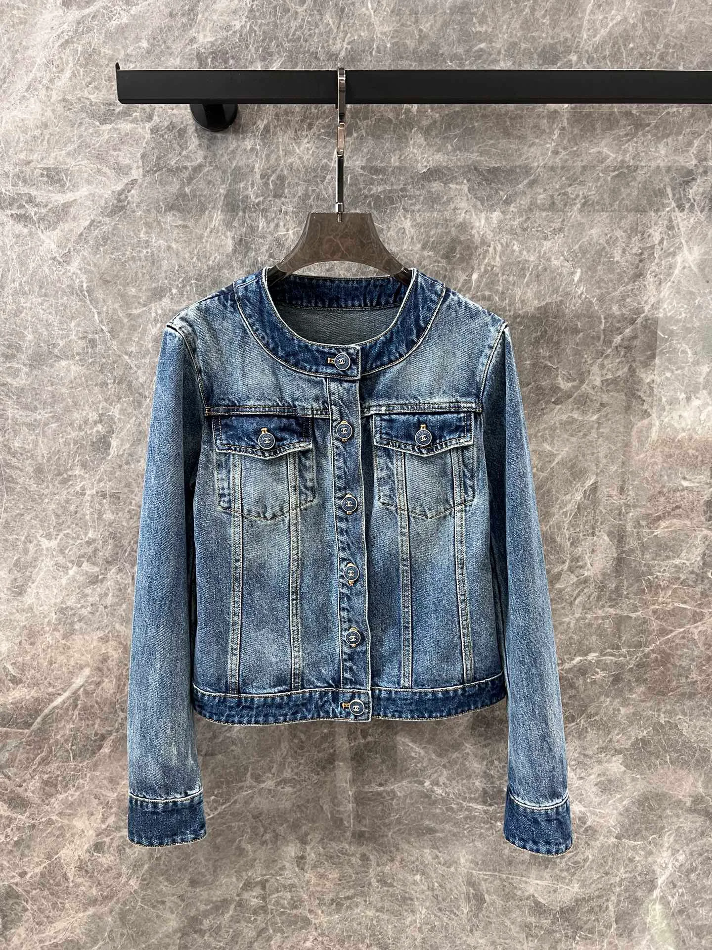 Craft washed denim jacket - Ultra-Collectible