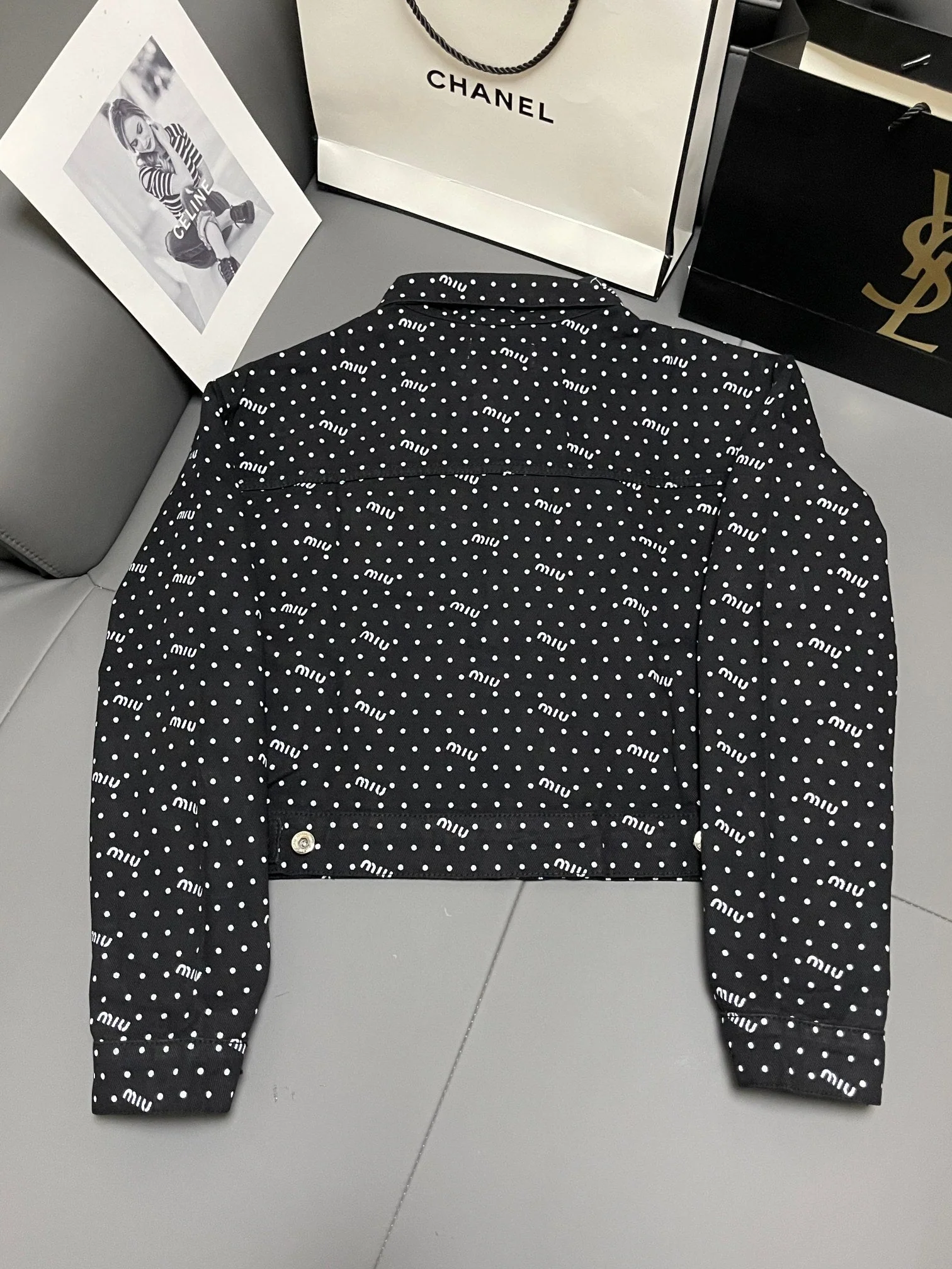 Two-tone black and white denim jacket - Ultra-Collectible