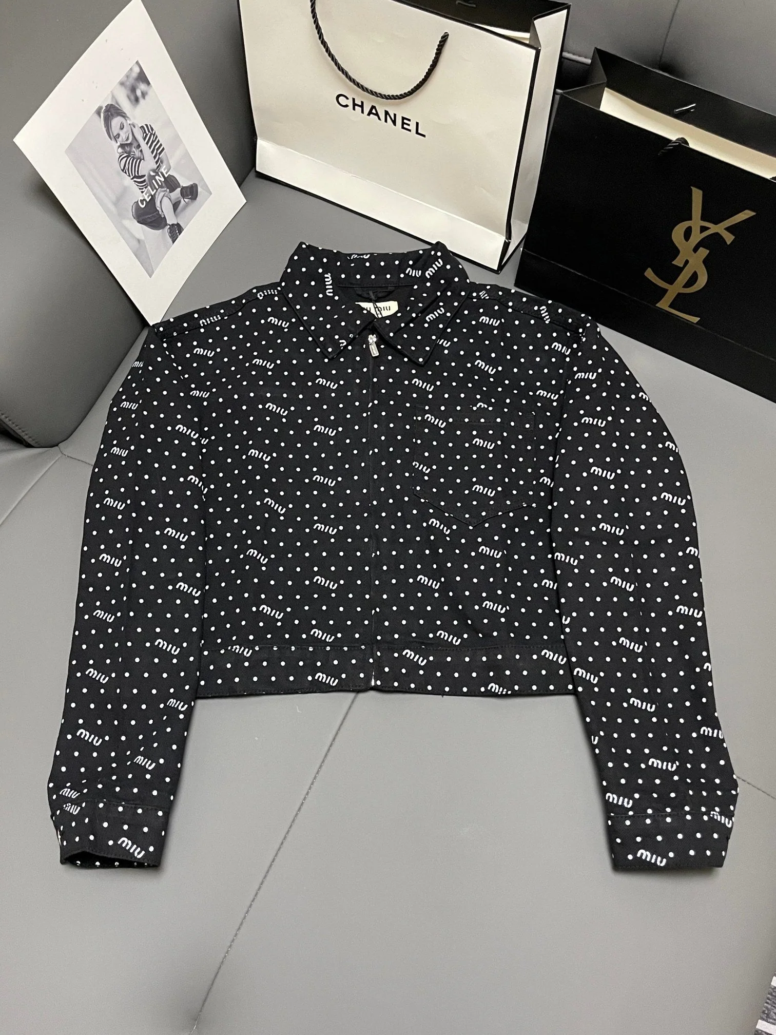 Two-tone black and white denim jacket - Ultra-Collectible