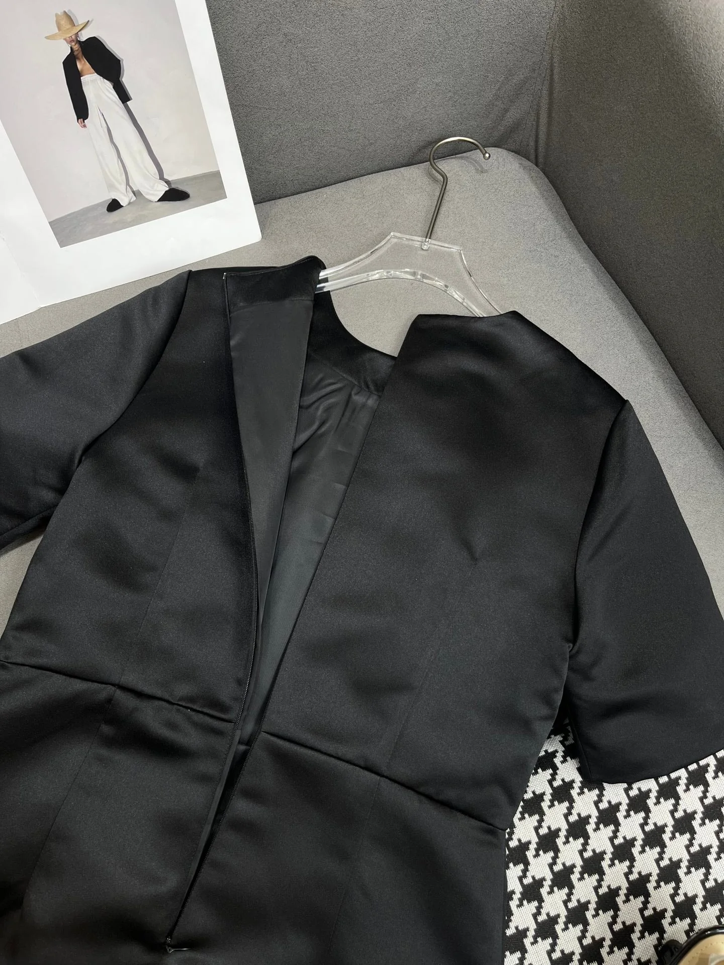 half sleeve dress - Ultra-Collectible