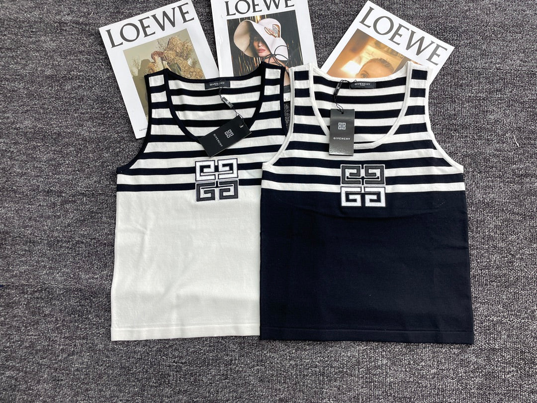 Embroidered crew neck striped knitted vest - Ultra-Collectible