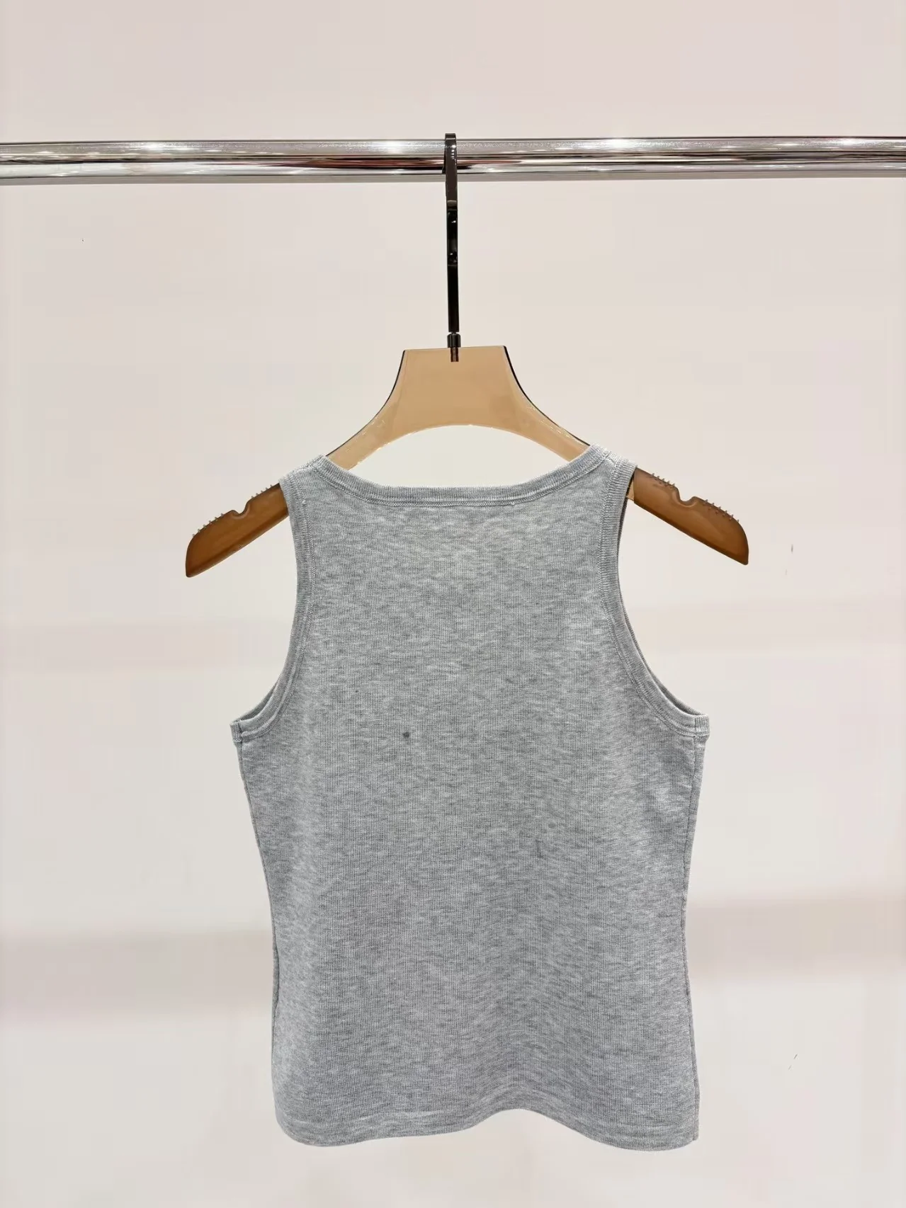 Logo sequined knitted vest - Ultra-Collectible