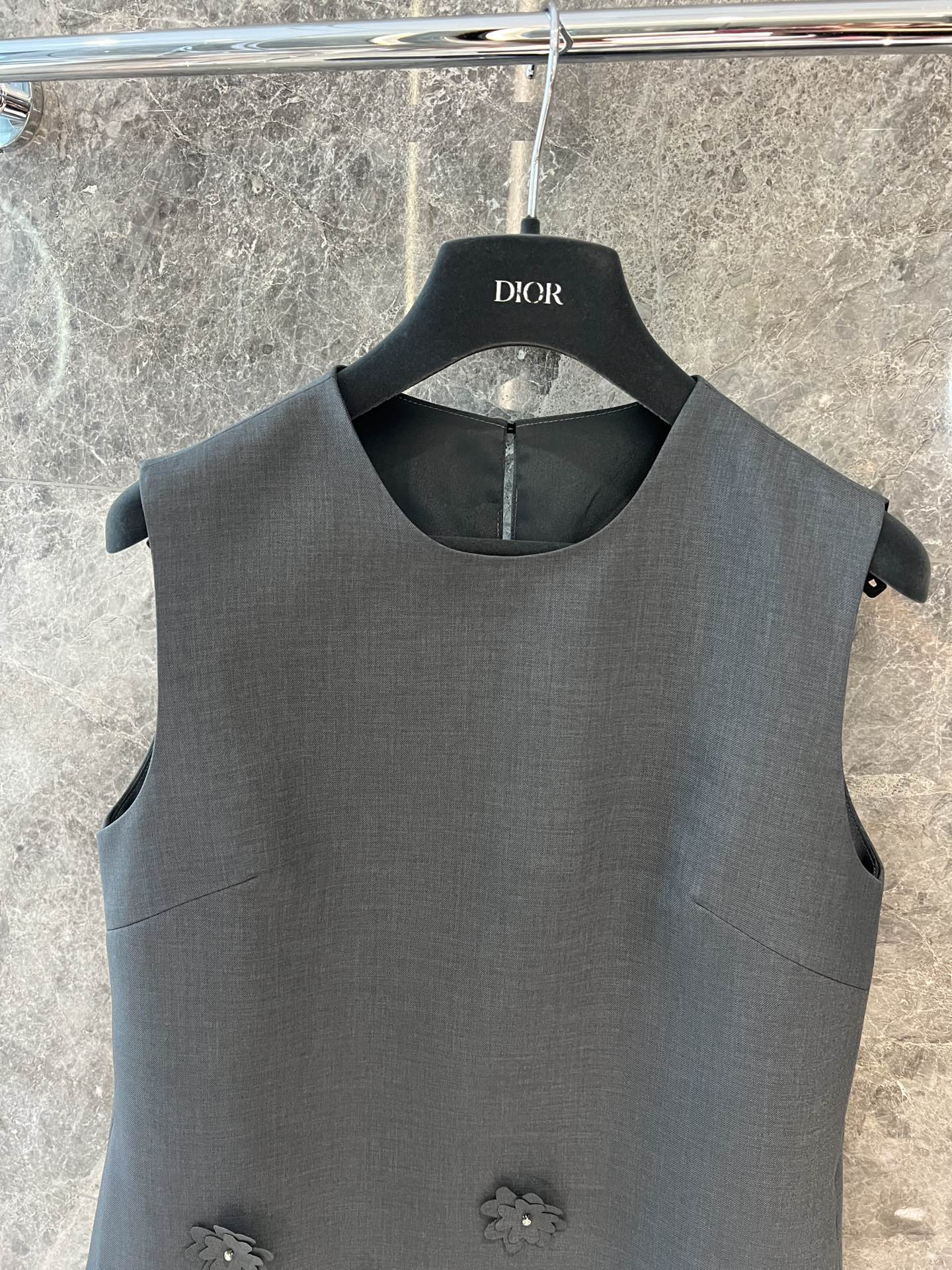 Simple sleeveless vest dress - Ultra-Collectible