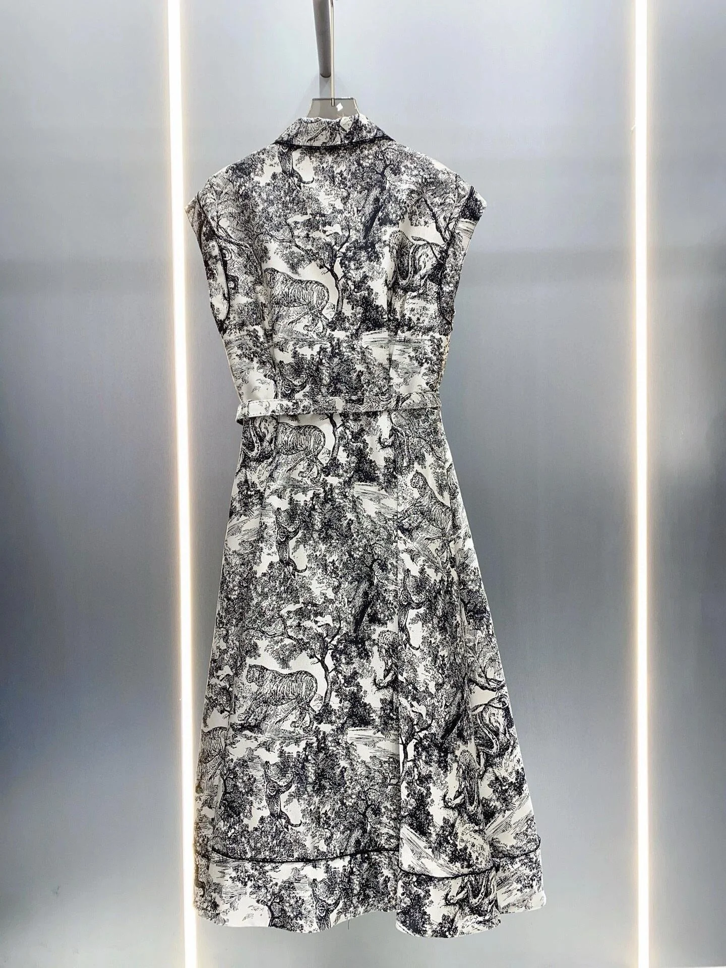 Printed pattern dress - Ultra-Collectible