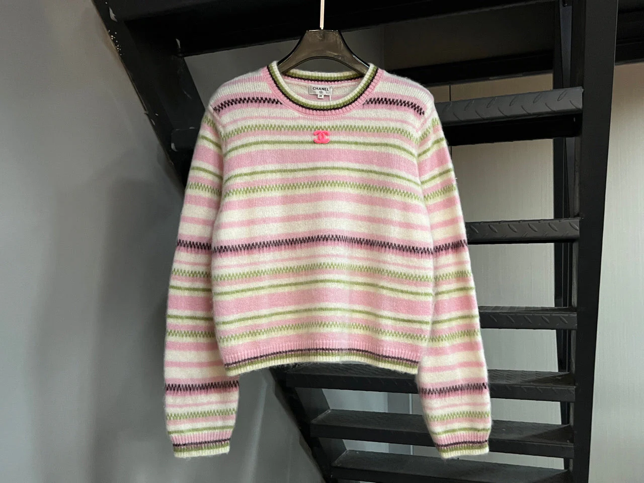 Colorblock crewneck sweater - Ultra-Collectible
