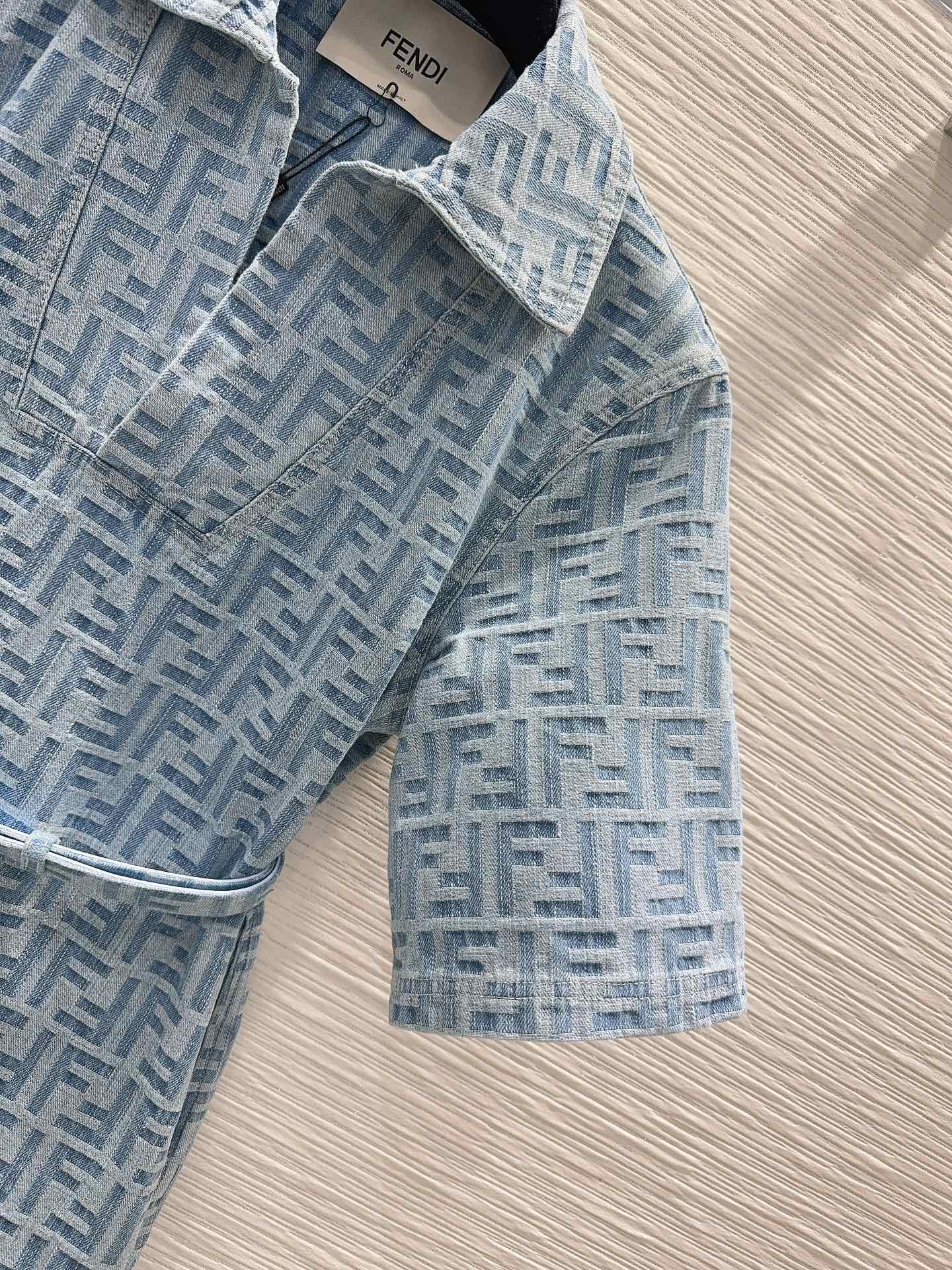 Printed denim dress - Ultra-Collectible