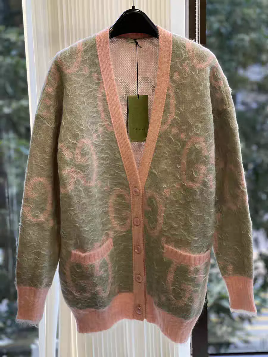 Classic and stylish mohair cardigan - Ultra-Collectible