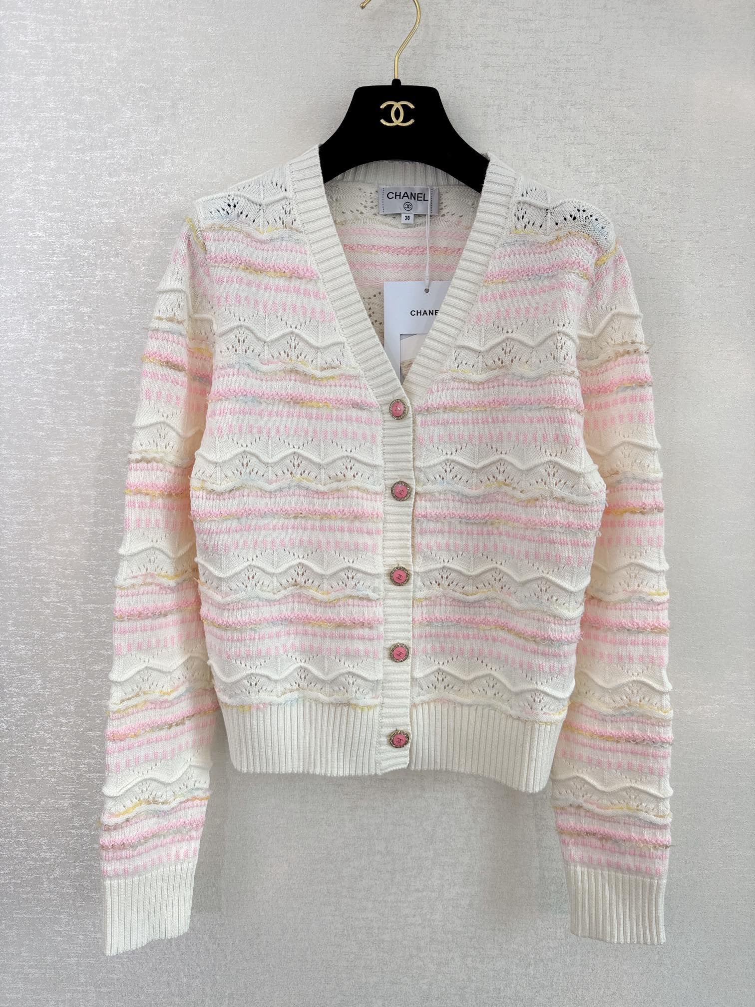 Pink wave pattern cardigan - Ultra-Collectible