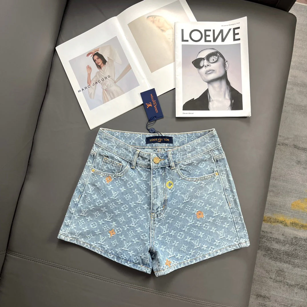 Macaroon embroidered denim shorts - Ultra-Collectible