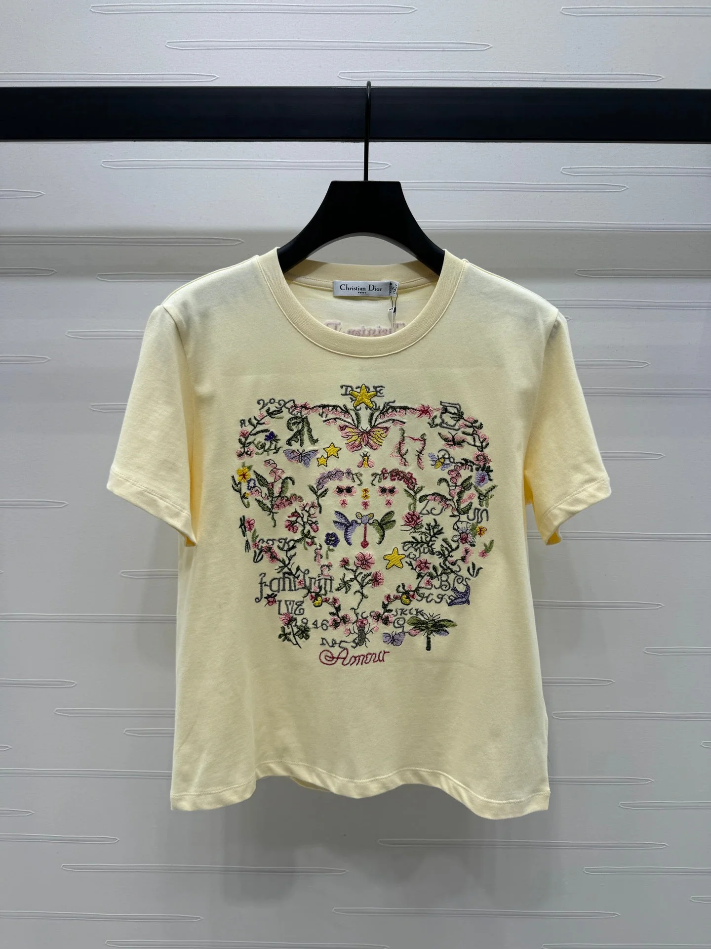 Embroidered round neck short-sleeved T-shirt - Ultra-Collectible