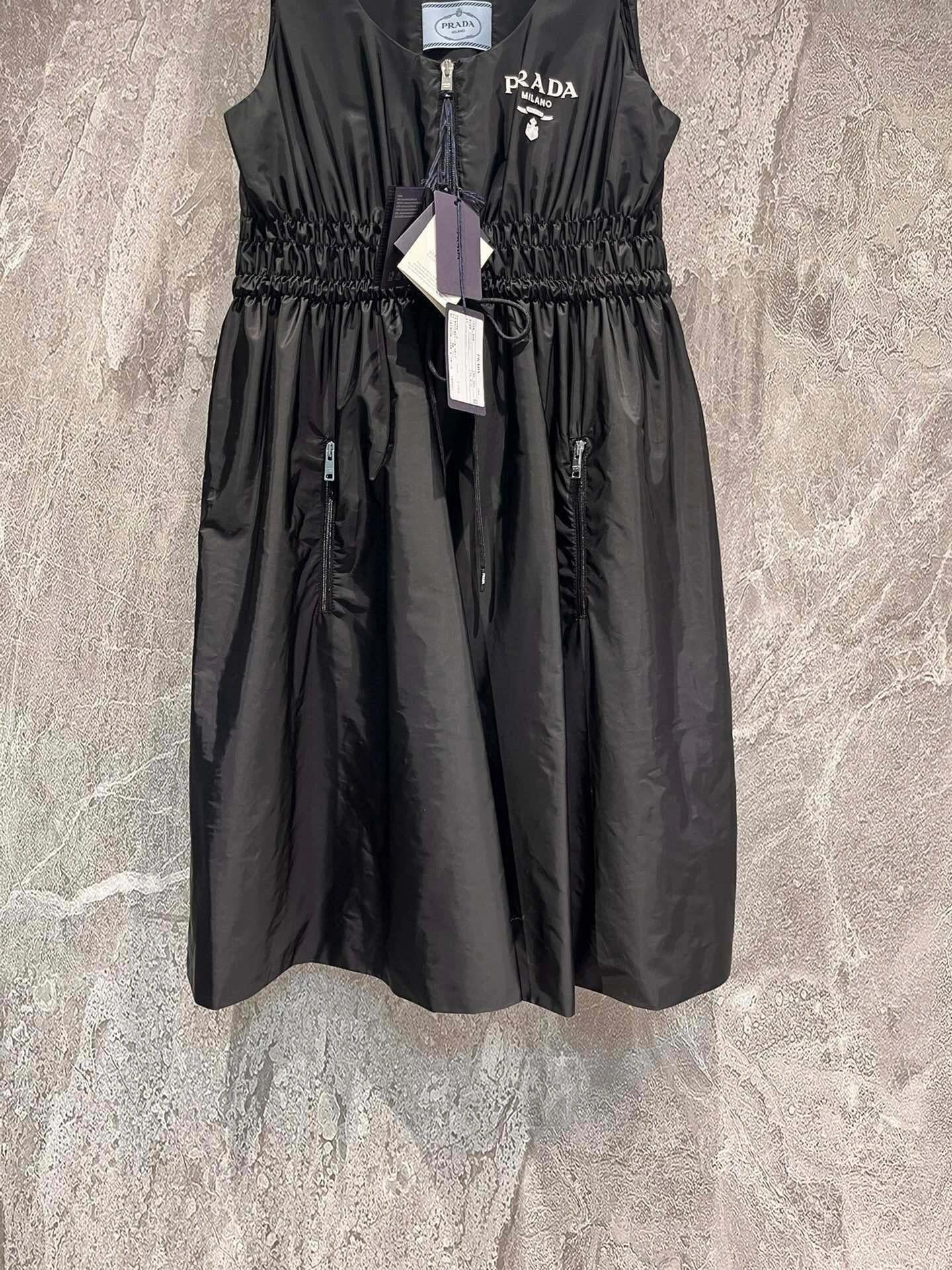 Sleeveless waist dress - Ultra-Collectible