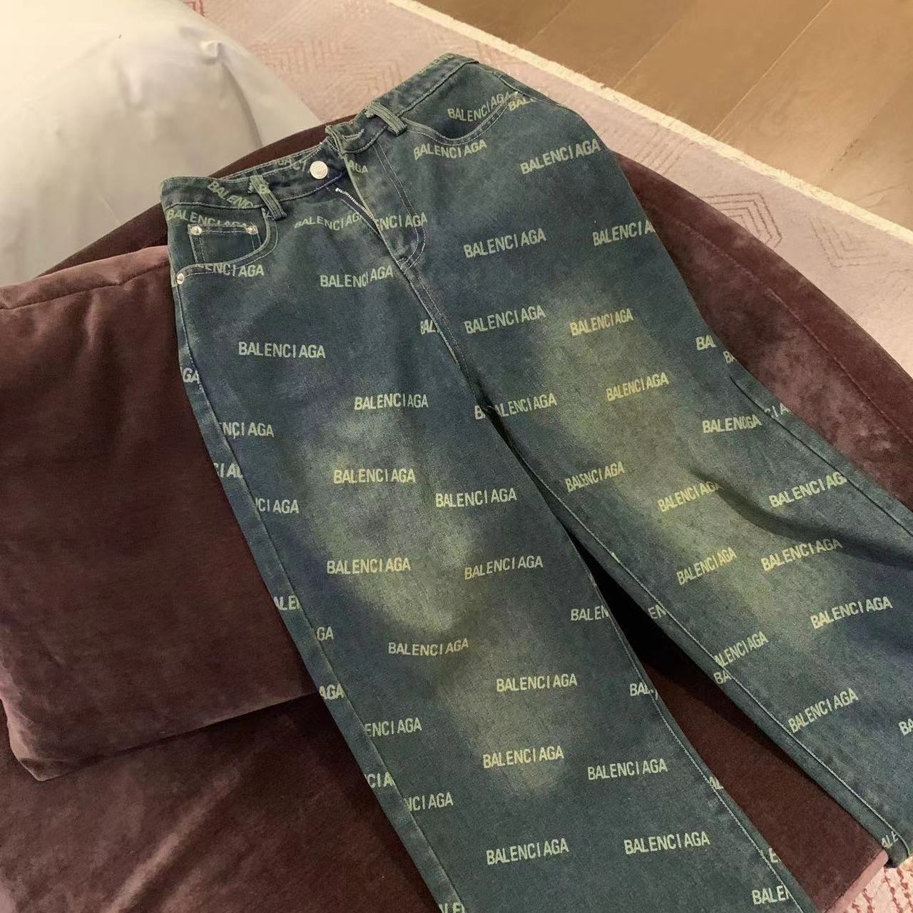 Logo wide leg jeans - Ultra-Collectible