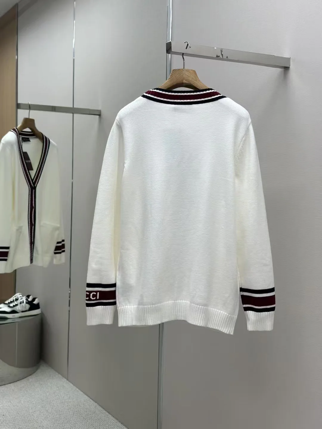 New V-neck wool knitted cardigan - Ultra-Collectible